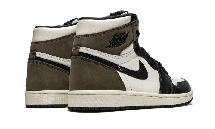 Air Jordan 1 Retro High OG “Dark Mocha”