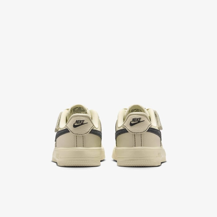 Air Force 1 Ayakkabılar. Nike TR